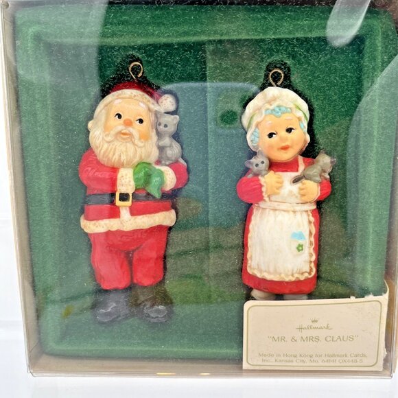 Vintage 1981 Hallmark Keepsake Mr. & Mrs. Claus Ornaments w/ Box – Holding Kitte - Picture 1 of 8